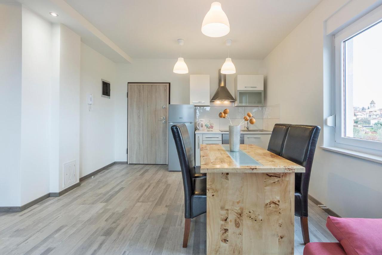 Lägenhet 2 Bedroom Peroj