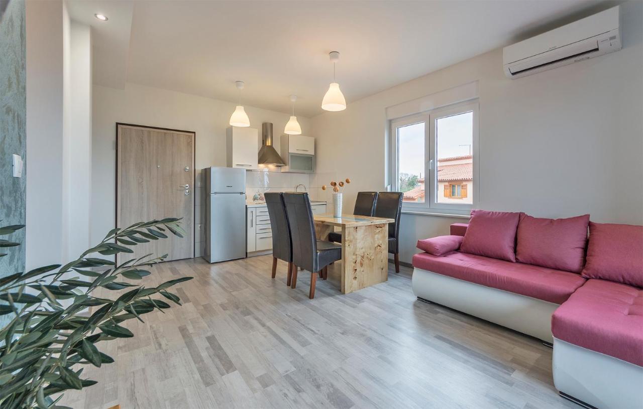 2 Bedroom Peroj
